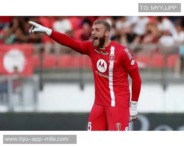 迈尼昂凭借7次扑救和点球扑救荣膺AC米兰对阵罗马最佳球员称号 迈尼昂凭借7次扑救和点球扑救荣膺AC米兰对阵罗马最佳球员称号