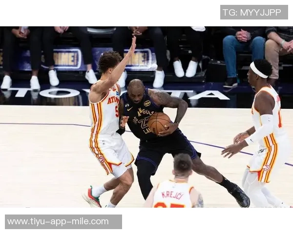 斯玛特谈对老鹰的比赛每个回合都全力以赴如同最后一回合